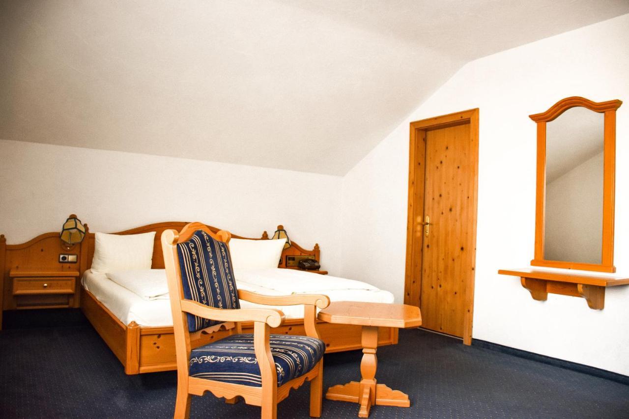 Hotel Bergwiesen - Zimmer Mit Balkon Oder Terasse Lohr Buitenkant foto