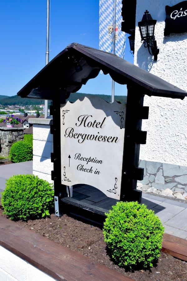 Hotel Bergwiesen - Zimmer Mit Balkon Oder Terasse Lohr Buitenkant foto