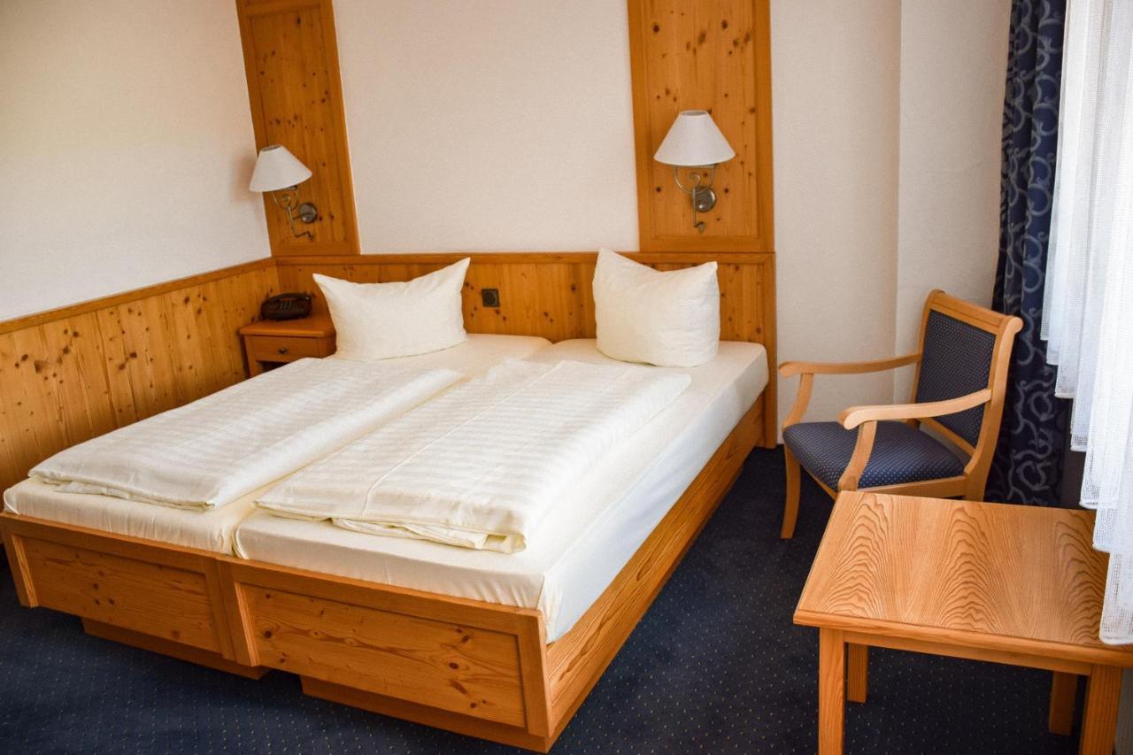 Hotel Bergwiesen - Zimmer Mit Balkon Oder Terasse Lohr Buitenkant foto