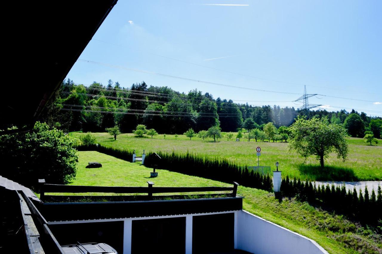Hotel Bergwiesen - Zimmer Mit Balkon Oder Terasse Lohr Buitenkant foto