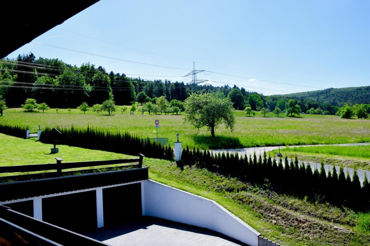 Hotel Bergwiesen - Zimmer Mit Balkon Oder Terasse Lohr Buitenkant foto